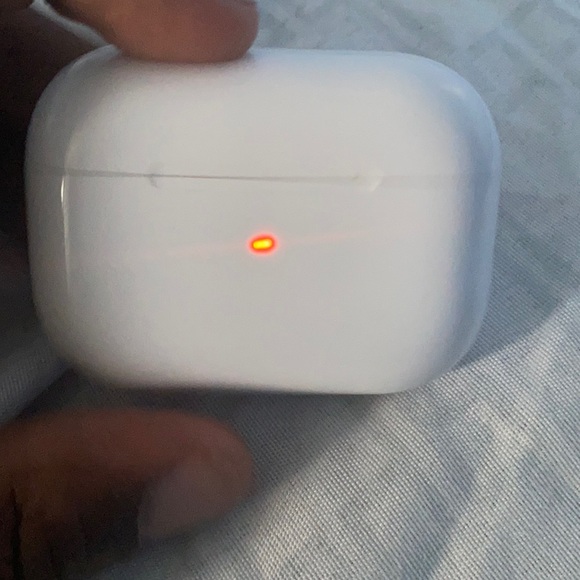 AirPod Pros - Picture 2 of 5